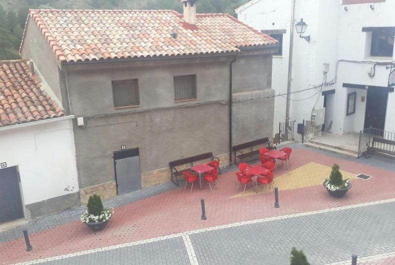 Hostal Los Ojos De Gabriel El Vallecillo Exteriör bild