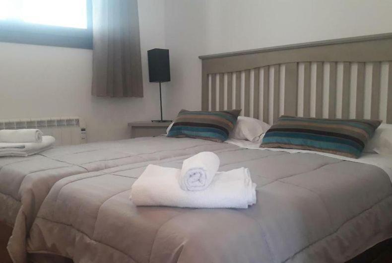 Hostal Los Ojos De Gabriel El Vallecillo Exteriör bild